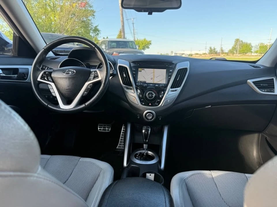 2012 Hyundai Veloster - Image 18 of 20