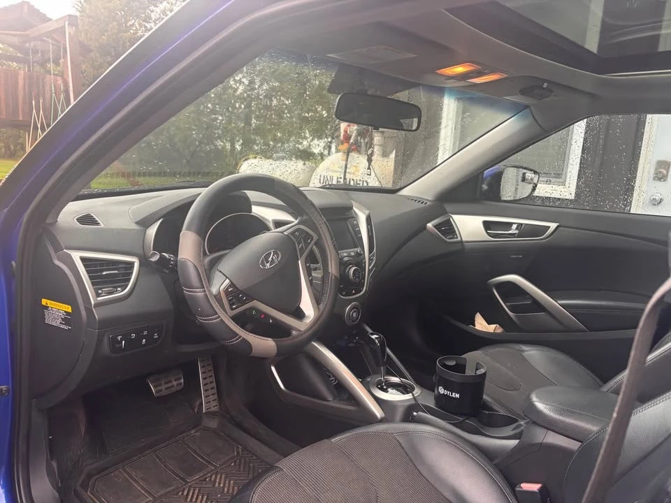 2012 Hyundai Veloster - Image 9 of 18