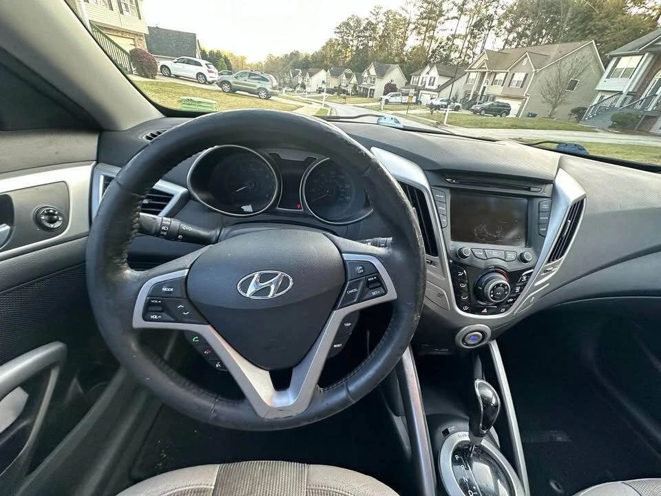 2012 Hyundai Veloster - Image 5 of 12