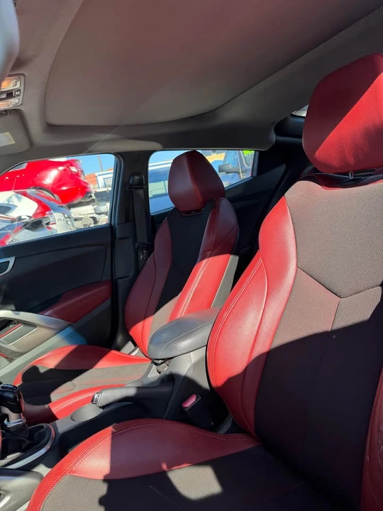 2012 Hyundai Veloster - Image 13 of 16