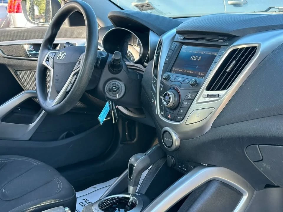 2012 Hyundai Veloster - Image 14 of 20