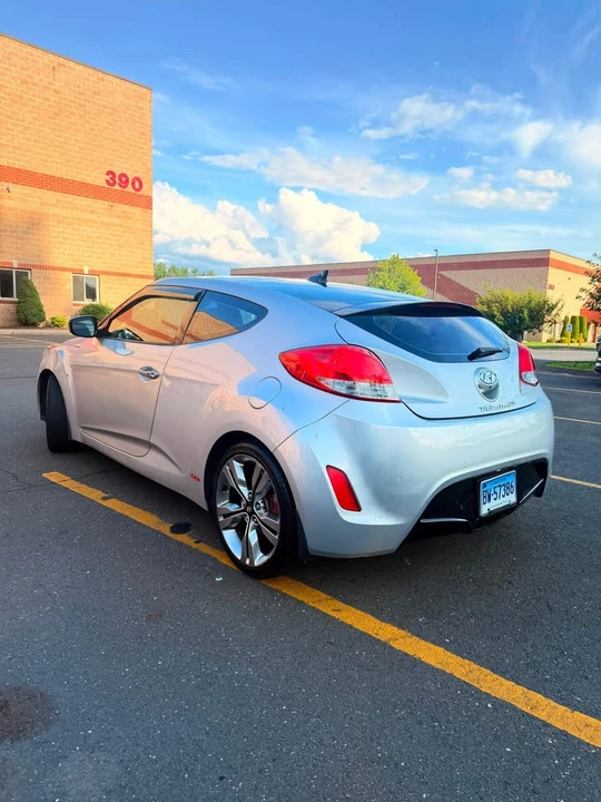2012 Hyundai Veloster - Image 2 of 7