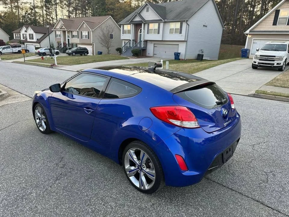 2012 Hyundai Veloster - Image 2 of 12