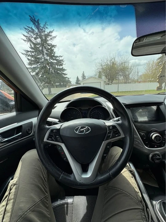 2012 Hyundai Veloster - Image 6 of 11
