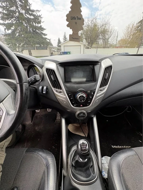 2012 Hyundai Veloster - Image 7 of 11