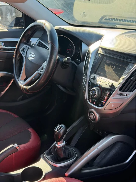 2012 Hyundai Veloster - Image 16 of 16