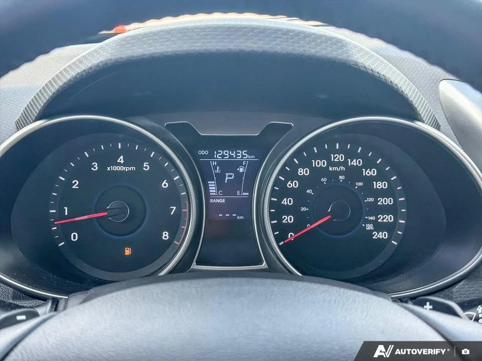 2012 Hyundai Veloster - Image 10 of 12