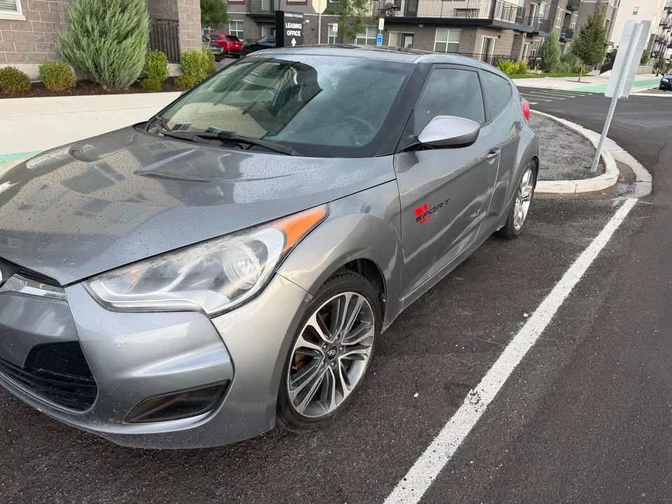 2012 Hyundai Veloster - Image 2 of 7