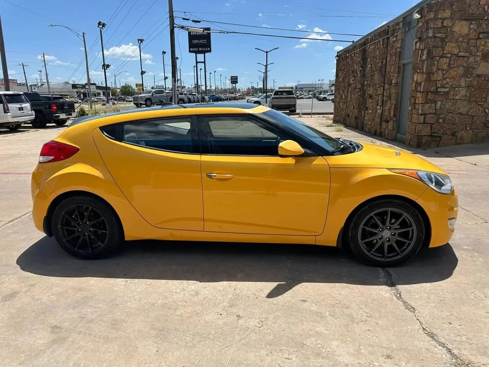 2012 Hyundai Veloster - Image 5 of 20