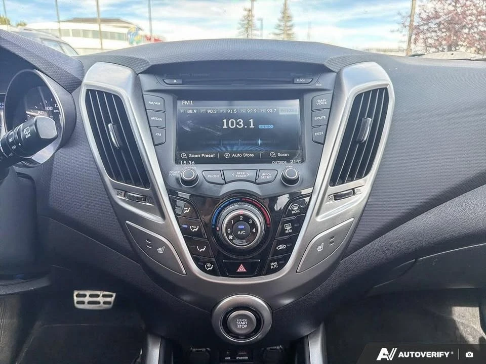 2012 Hyundai Veloster - Image 11 of 12