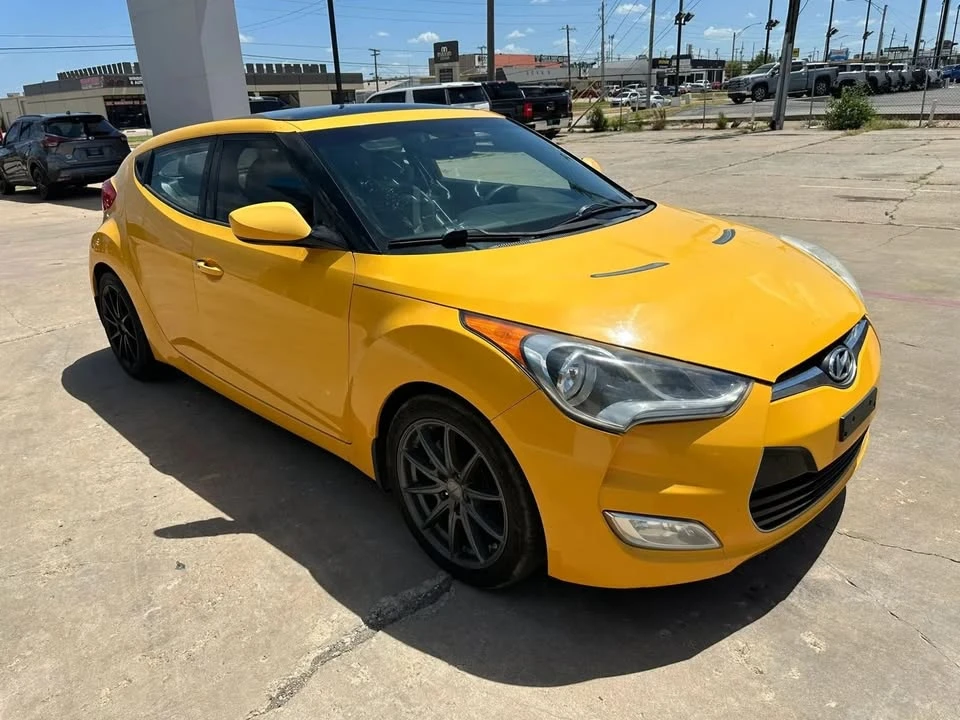 2012 Hyundai Veloster - Image 4 of 20