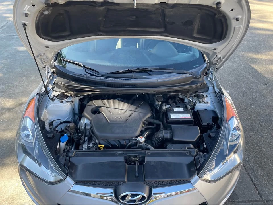 2012 Hyundai Veloster - Image 14 of 15
