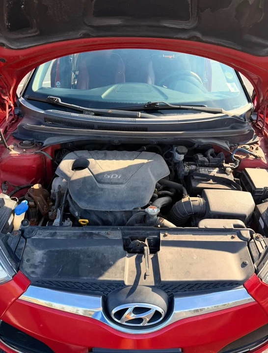 2012 Hyundai Veloster - Image 8 of 15