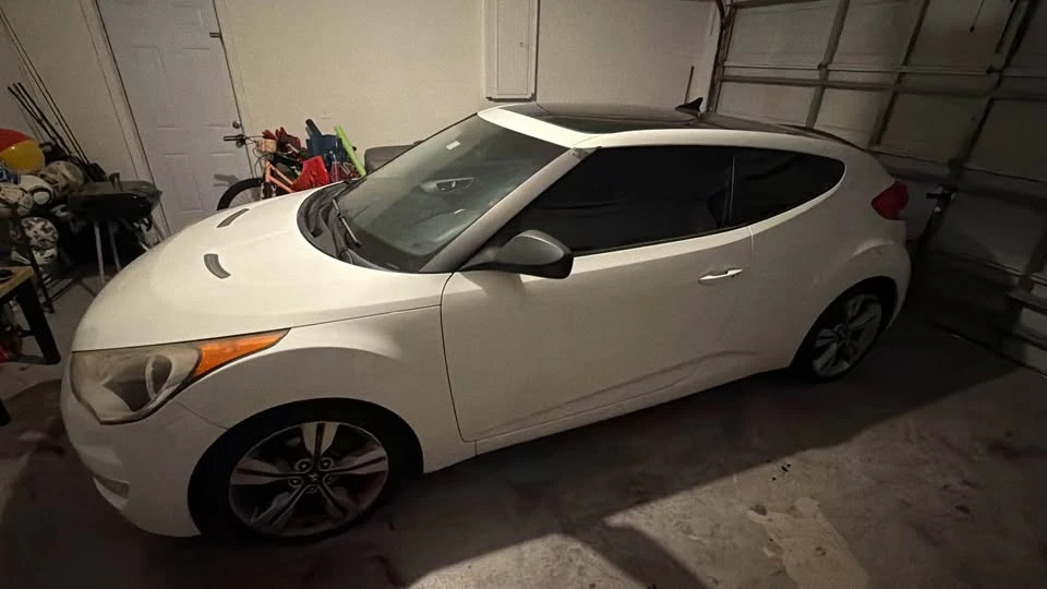2012 Hyundai Veloster - Image 2 of 7