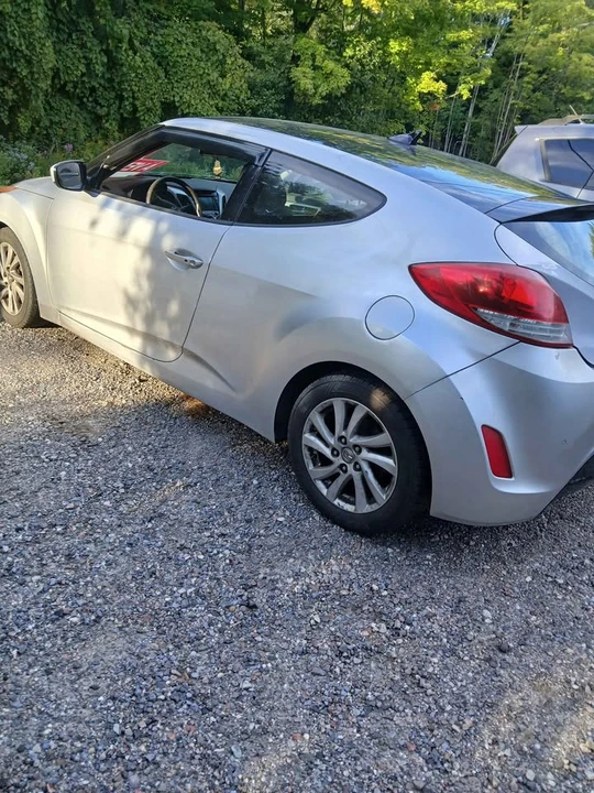 2012 Hyundai Veloster - Image 5 of 7