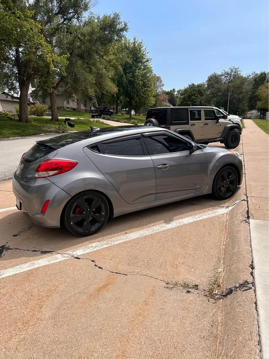 2012 Hyundai Veloster - Image 2 of 14