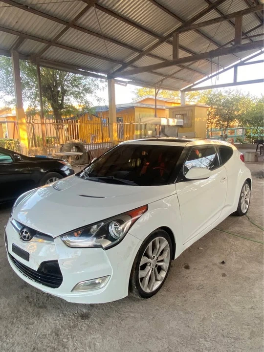 2012 Hyundai Veloster - Image 5 of 8