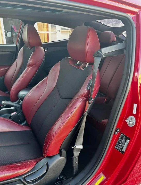 2012 Hyundai Veloster - Image 15 of 15