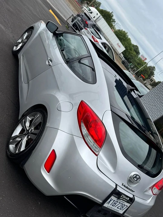 2012 Hyundai Veloster - Image 6 of 16