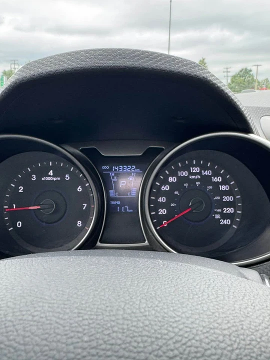 2012 Hyundai Veloster - Image 15 of 16