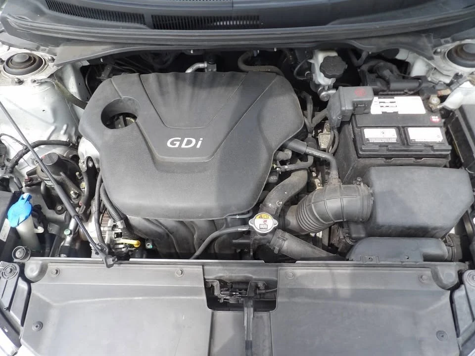 2012 Hyundai Veloster - Image 17 of 20