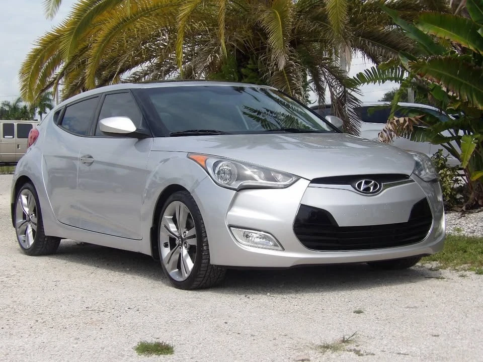 2012 Hyundai Veloster - Image 10 of 20