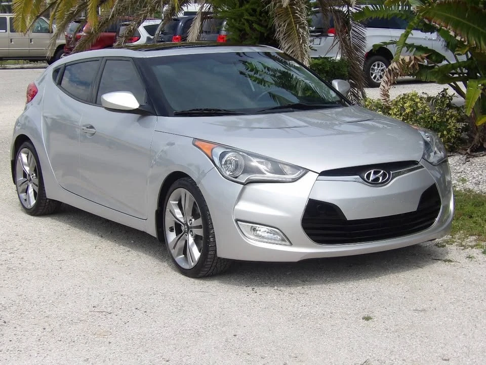2012 Hyundai Veloster - Image 11 of 20