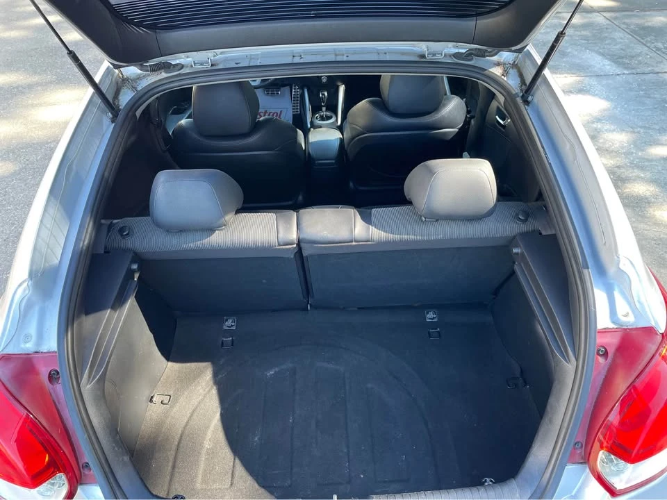 2012 Hyundai Veloster - Image 8 of 15