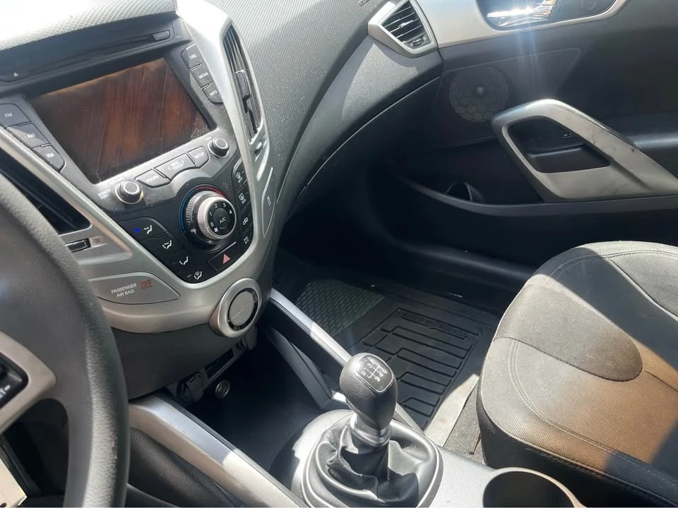 2012 Hyundai Veloster - Image 3 of 6
