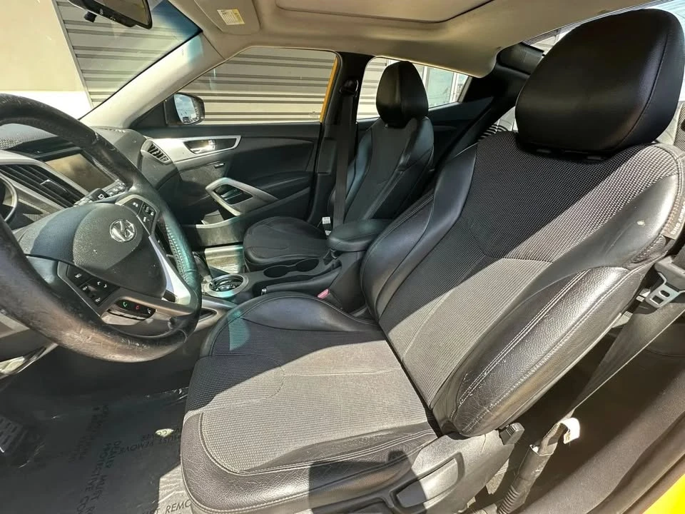 2012 Hyundai Veloster - Image 11 of 20