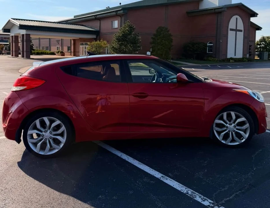 2012 Hyundai Veloster - Image 6 of 15