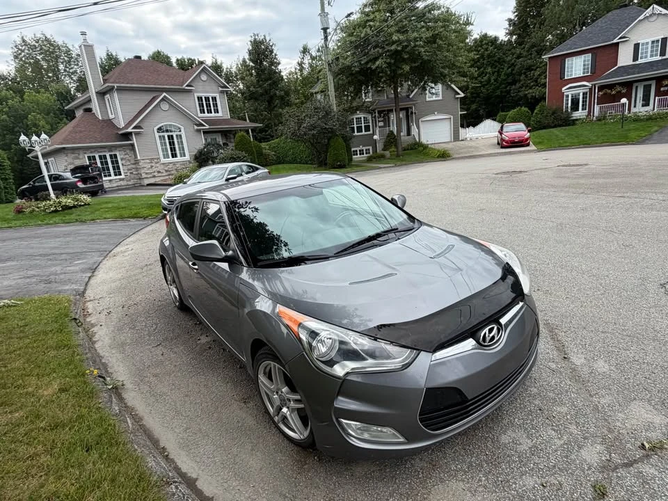 2012 Hyundai Veloster - Image 2 of 5