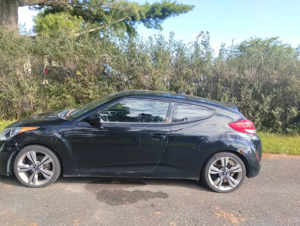 2012 Hyundai Veloster - Image 4 of 4