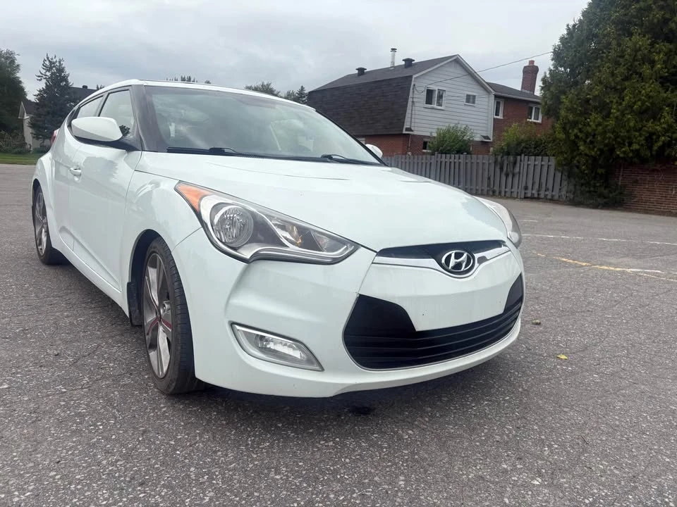 2012 Hyundai Veloster - Image 2 of 12