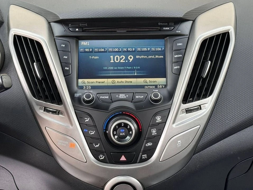2012 Hyundai Veloster - Image 13 of 18