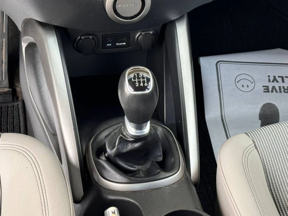 2012 Hyundai Veloster - Image 12 of 18