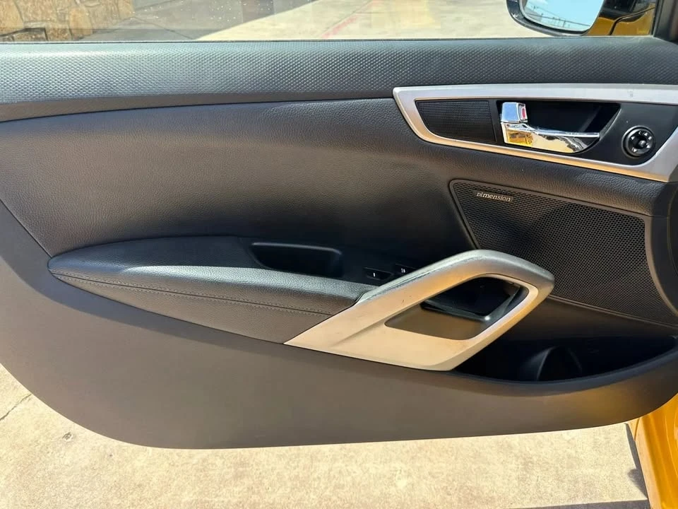 2012 Hyundai Veloster - Image 10 of 20