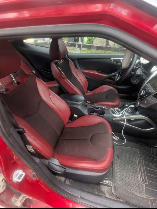 2012 Hyundai Veloster - Image 7 of 9
