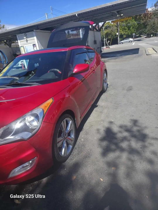2012 Hyundai Veloster - Image 3 of 12