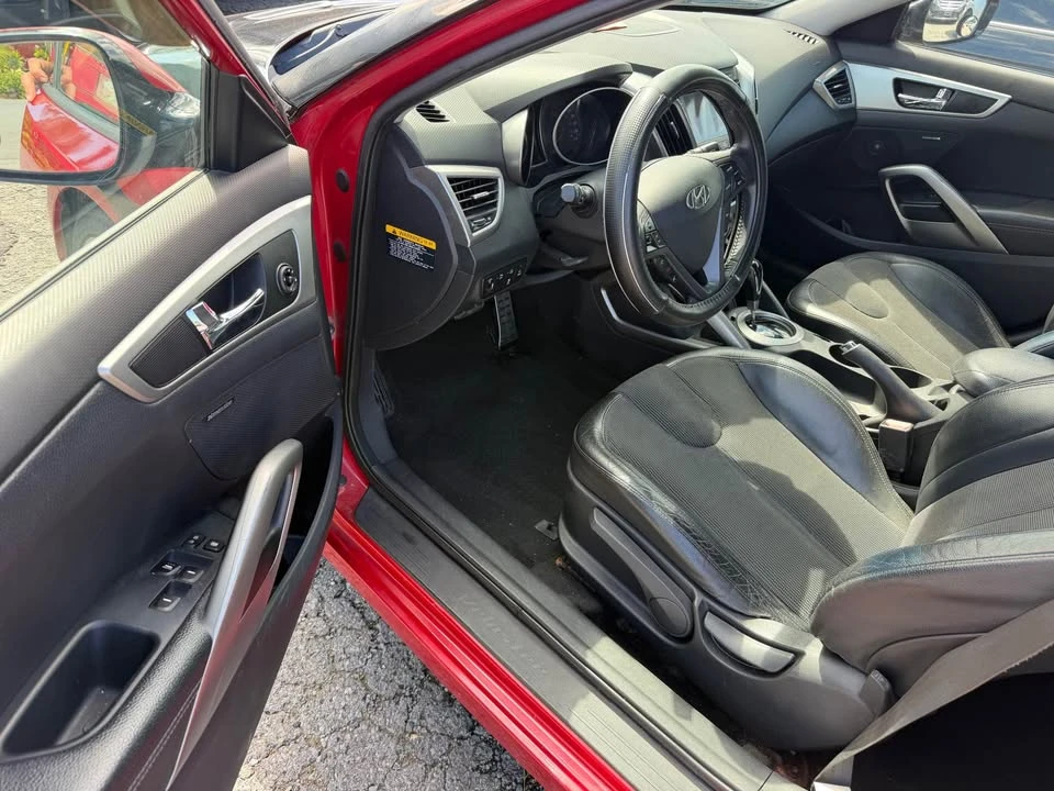 2012 Hyundai Veloster - Image 10 of 12
