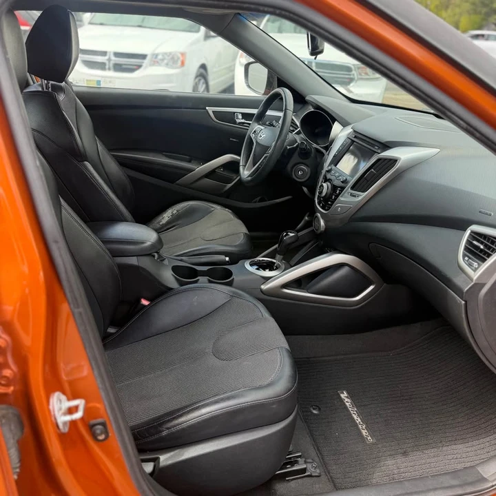 2012 Hyundai Veloster - Image 7 of 8