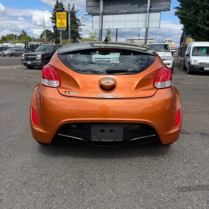2012 Hyundai Veloster - Image 5 of 8