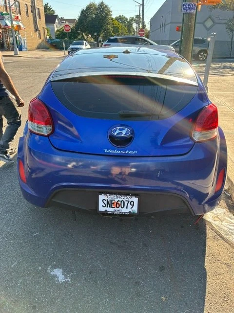 2012 Hyundai Veloster - Image 4 of 10