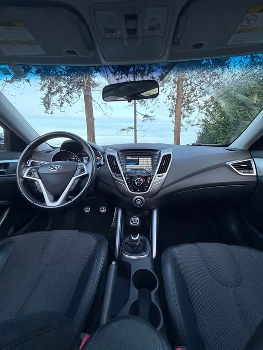 2012 Hyundai Veloster - Image 2 of 6