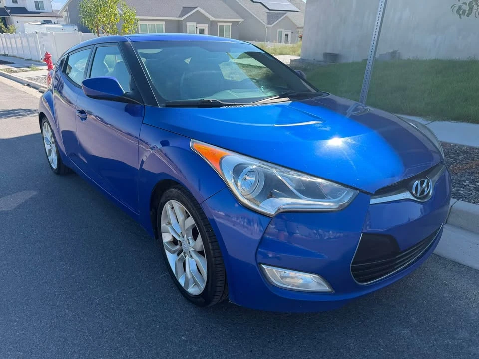2012 Hyundai Veloster - Image 2 of 10