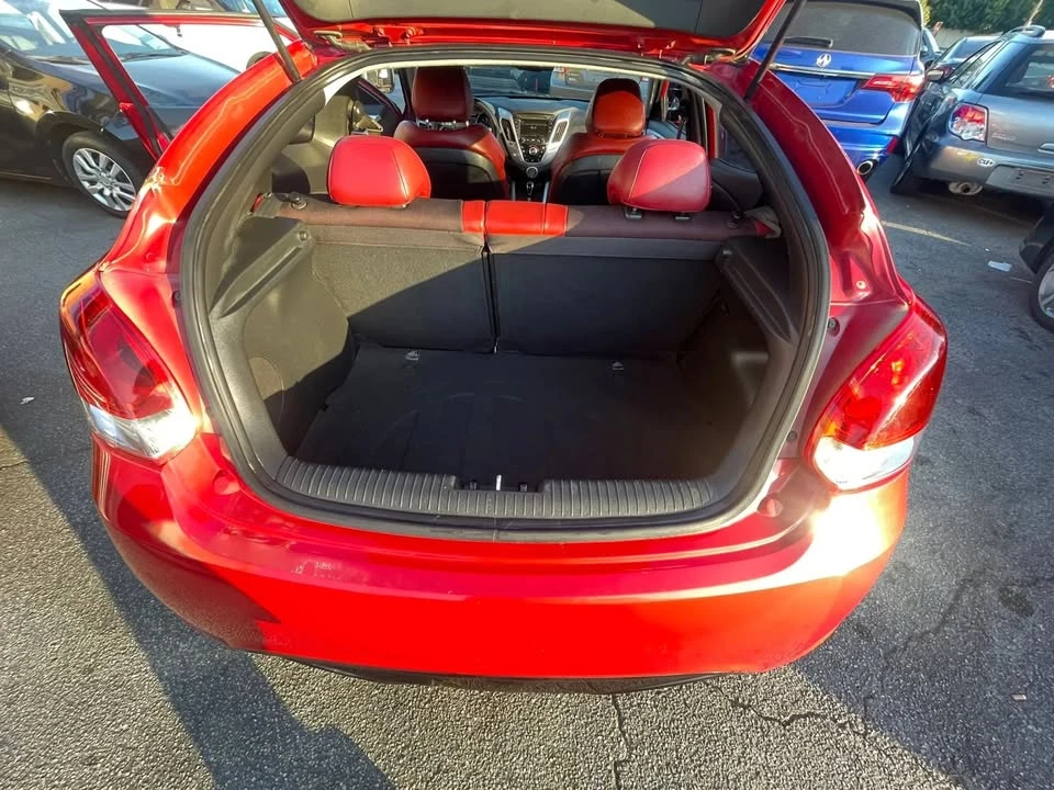 2012 Hyundai Veloster - Image 18 of 20