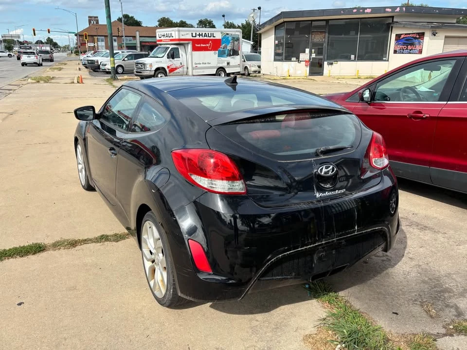 2012 Hyundai Veloster - Image 18 of 20