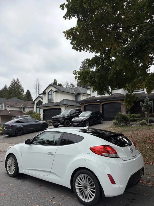 2012 Hyundai Veloster - Image 4 of 8