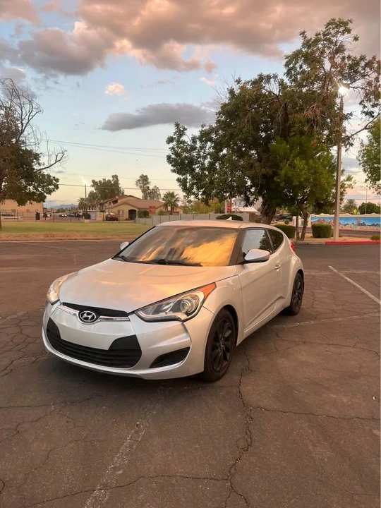 2012 Hyundai Veloster - Image 2 of 7
