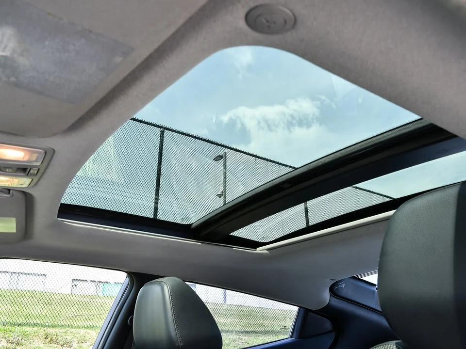2012 Hyundai Veloster - Image 8 of 10